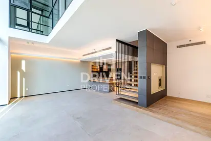 Well Maintained and Impressive Layout | Vacant