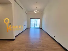 Luxurious/Apt/1Bedroom Hall/With Balcony/Close To Metro