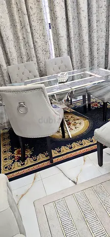 Beautiful 6 Seater dinner table