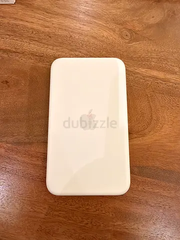 Apple iPhone Air MagSafe battery- like new