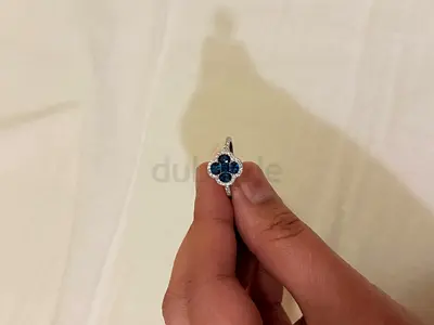 Gold ring with diamond and spahire stone with reciept