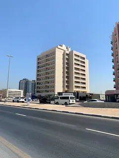 Spacious 1 BHK apartment with balcony with free parking Direct from Owner