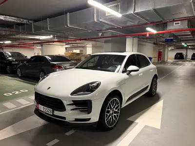 Porsche Macan 2020. GCC. Full Service history in Porsche. Original paint