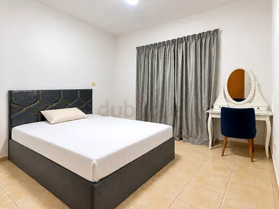 Master bedroom for rent