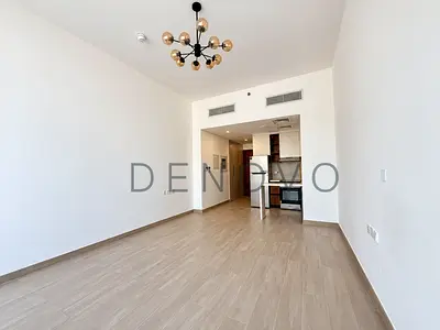 Bright Studio | Fitted Appliances | Near To Circle Mall & Exit