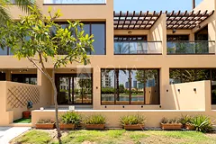 Immaculate 4 Bed | Full Lake View | Vacant