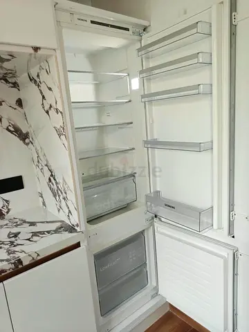 Siemens Latest Model Built In Bottom Freezer Fridge for sale 60cm