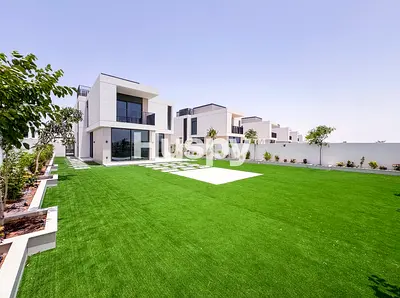 Landscaped | Golf Facing | Standalone