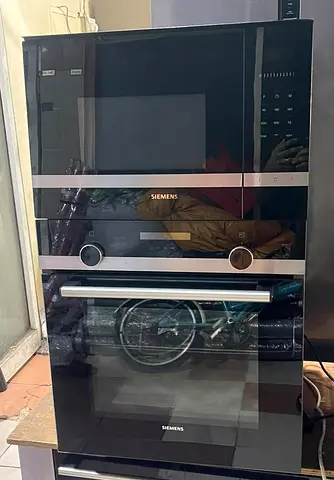 Siemens Built in 90cm Electric Oven For Sale Same Like New condition slightly used