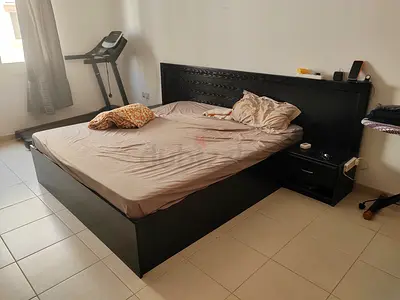 High Quality Bed with mattress and side tables