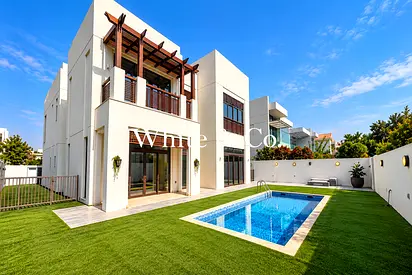 Contemporary | 4 Bedrooms | Vacant Now