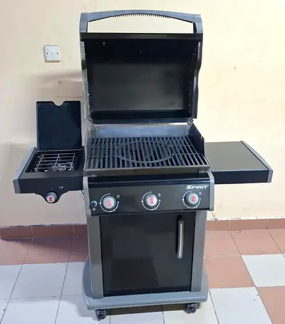 Weber Genesis Gas BBQ Grill Premium outdoor gas grill with sturdy