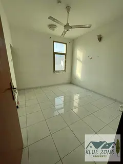 ** SPACIOUS 1BHK ** JUST IN 25K WITH BALCONY NICE KITCHEN BIG HALL AND ROOM IN BU TINA SHJ