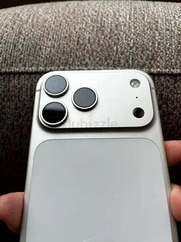 iPhone 17 pro max 256gb silver
