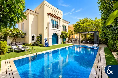 Dream Garden | Fully Upgraded | C1 Villa