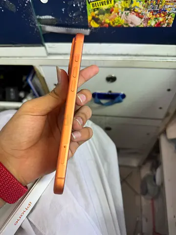 iPhone 17 pro max physicall dual sim(orange) - good working condition