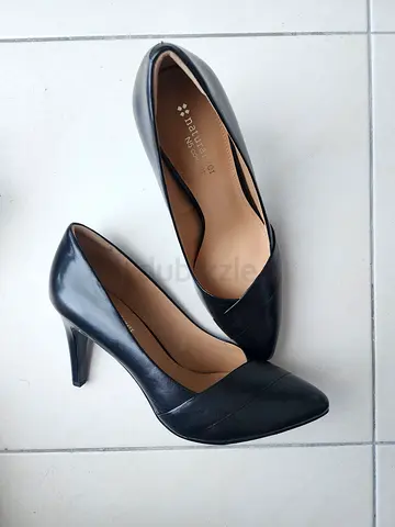 Naturaliser Pumps