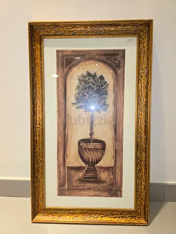 Framed Vintage-Style Botanical Artwork with Gold Frame
