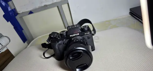 Fujifilm X-T2 mirrorless camera with 18-55mm kit lens - good condition