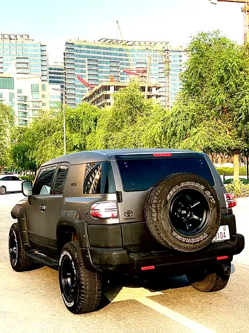 صورة 2 لـ 2015 Toyota FJ CRUISER