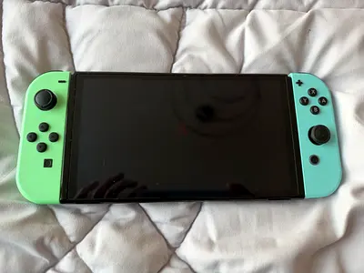 Nintendo Switch Console Special Edition Zelda with Mint Green & Teal Joy‑Con - Good Condition