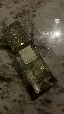VALENTINO MUSK LAYER FOR SALE