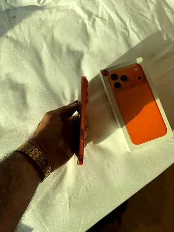 iPhone 17 pro max Orange - Good Condition with Box