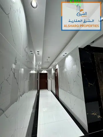 Spacious one-bedroom apartment with an excellent layout.--A spacious and comfortable area--A locati