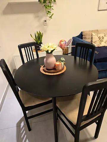 Dining table for urgent sale