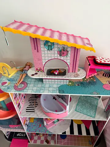 LOL Dollhouse