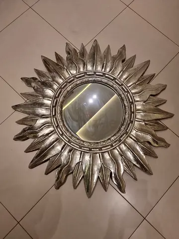 Decorative mirror