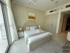 FURNISHED STUDIO | BRIGHT UNIT | VACANT
