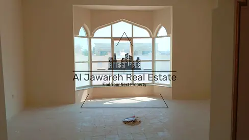 فيلا واسعة ومميزة للإيجار في السلمة – أم القيوين | 10,050 قدم²