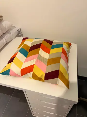 Multicolor Chevron Throw Cushion - Good Condition