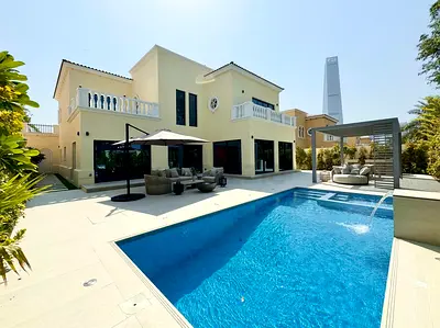 5 Bed l Renovated i Extended l Lake View l For Sale