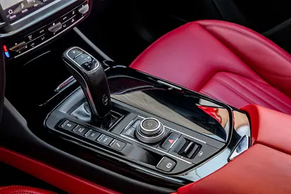 صورة 10 لـ 2022 Maserati LEVANTE