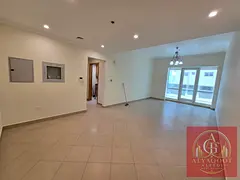 MODERN 2 BHK + STORE - BIG SIZE - CLOSE KITCHEN - FAMILY BUILDING