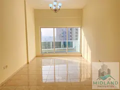 Closed Kitchen Well maintained 2 Bedroom Apartment