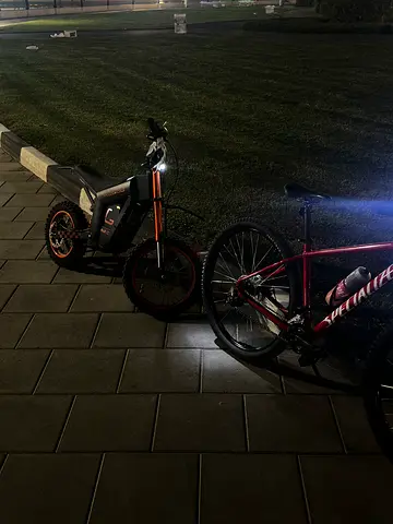 ALMOST BRAND NEW - Kugoo Wish01 - 140km done only - bought for 3200! - Slightly Negotiable