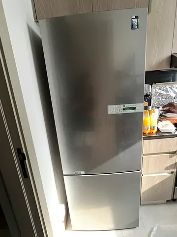 Siemens iQ300 Freestanding Bottom Freezer 530 Litres KG55NVL20M
