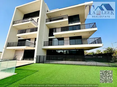 فرصة للمستثمرين مبنى سكنى حاصل على تصريح بيع للوحدات السكنية