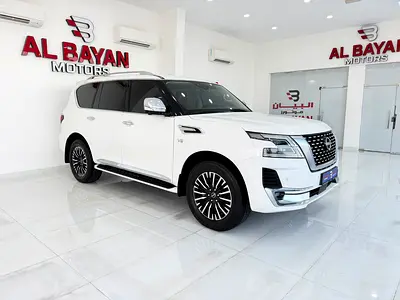 Nissan Patrol LE Platinum 2023 نيسان باترول بلاتينيوم V8 2023 ابيض زعفراني فل اوبشن بحالة ممتازة