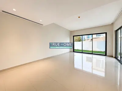 Standalone Corner Villa | Maid's Room | Freehold