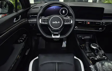 2025 KIA K5 缩略图 11