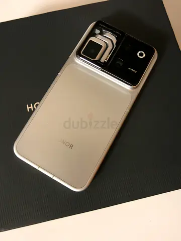 Honor Robot Phone Silver Color 512GB