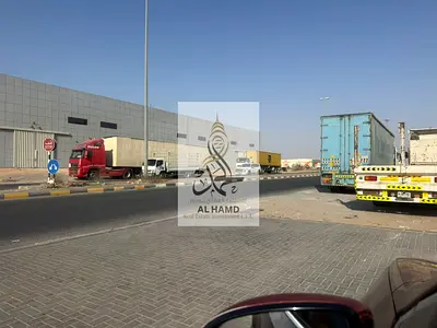 للبيع من المالك مباشر ارض صناعي علي شارع 60 تملك مواطن او خليجي