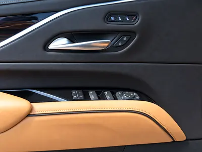 2021 Cadillac ESCALADE — миниатюра 15