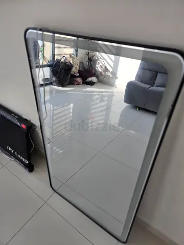 Black mirror with led lights