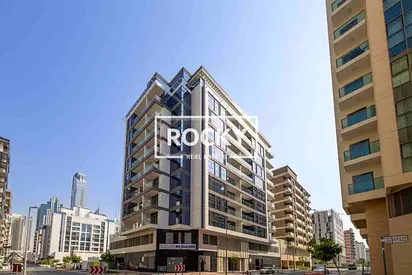 AED.73,000 & 1 MONTH FREE. CHEAPEST OFFER ON 1B/R SPACIOUS APARTMENTS WITH CLOSED KITCHEN, LARGE BA