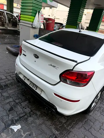 2020 KIA PEGAS 照片 4